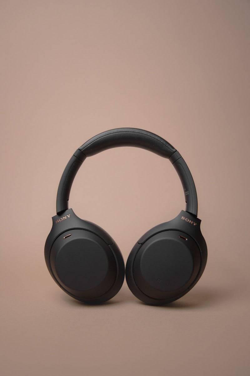 Premium Wireless Earbuds — Noise Cancelling Bluetooth 5.3